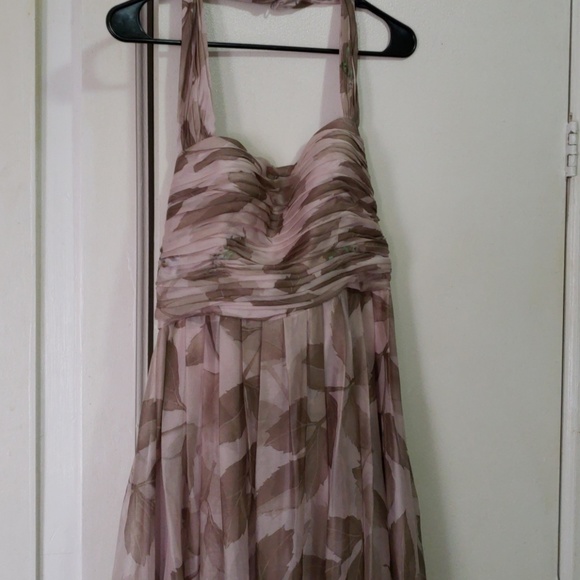 Dress - Picture 2 of 7